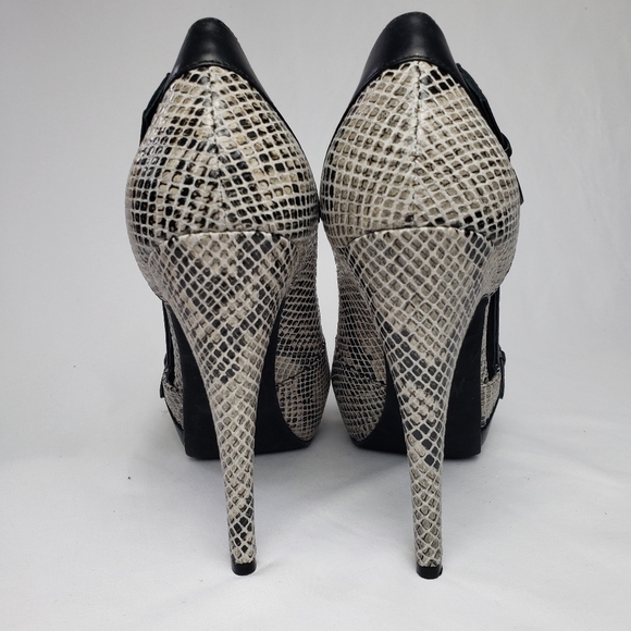 Guess Pumps by Marciano Snake print pump - Picture 4 of 8